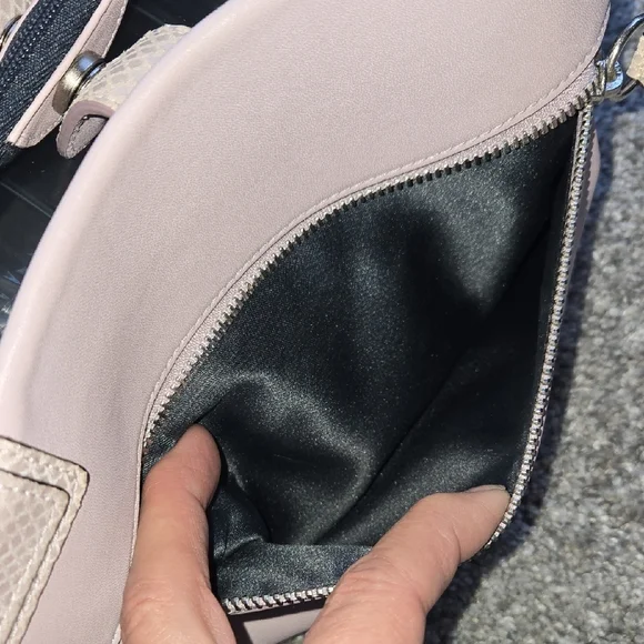 Coach Light Purple Leather Shoulder Bag - Picture 12 of 16